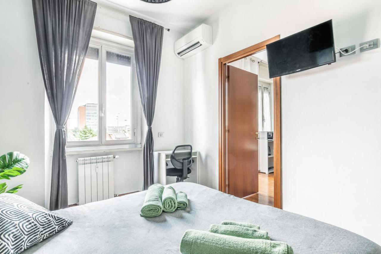 'Tribal House' Sansiro-Rhofiera-Duomo Daire Milano Dış mekan fotoğraf
